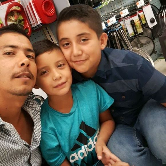 Meet your Posher, Rojas - Picture 1 of 1